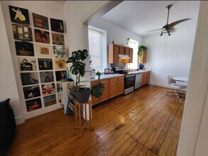 Building Photo - 228 W Broad St