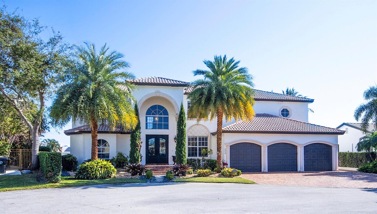 Foto principal - 4040 NE 25th Ave