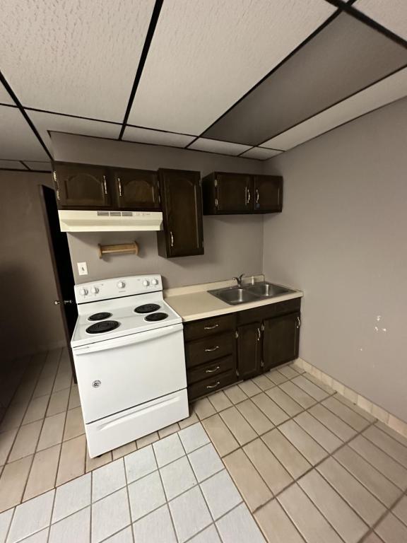 Building Photo - 205 E Main St