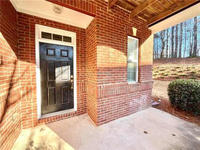 Building Photo - 3431 Fernview Dr