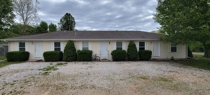 Building Photo - 220 Ashley St
