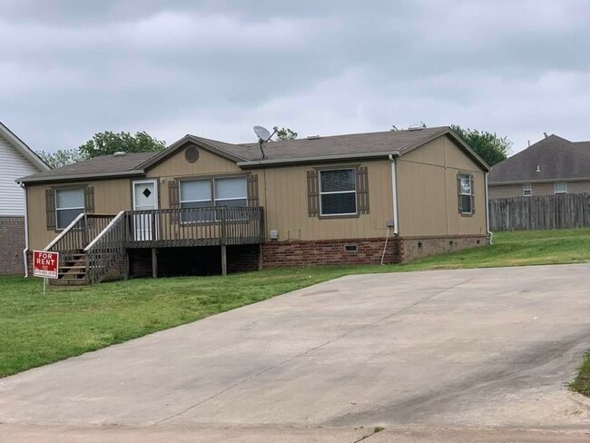 Building Photo - 125 Alyene Dr