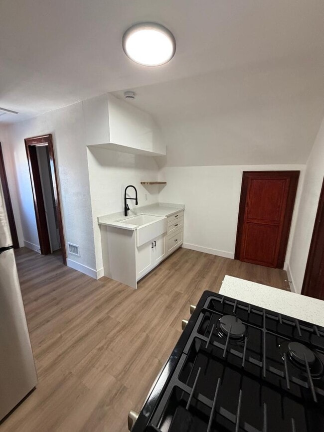 Building Photo - 3770 E Somers Ave