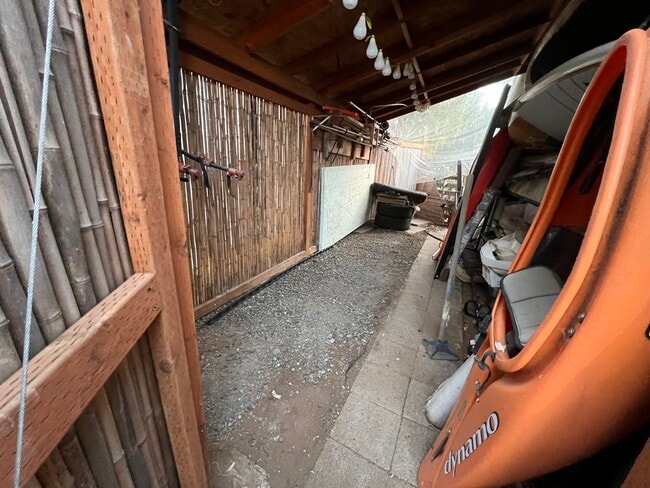 Foto del edificio - 1709 Avalon Pl