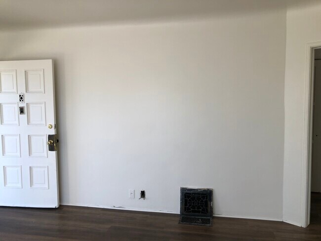 Sala de estar - Entrada - 3520 W 39th St