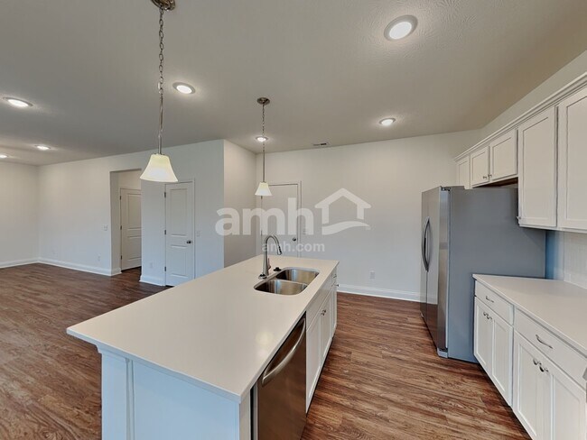 Foto del edificio - 8408 Northpoint Dr