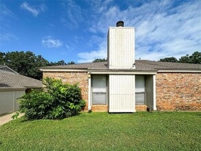 Building Photo - 2514 Windy Pine Ln