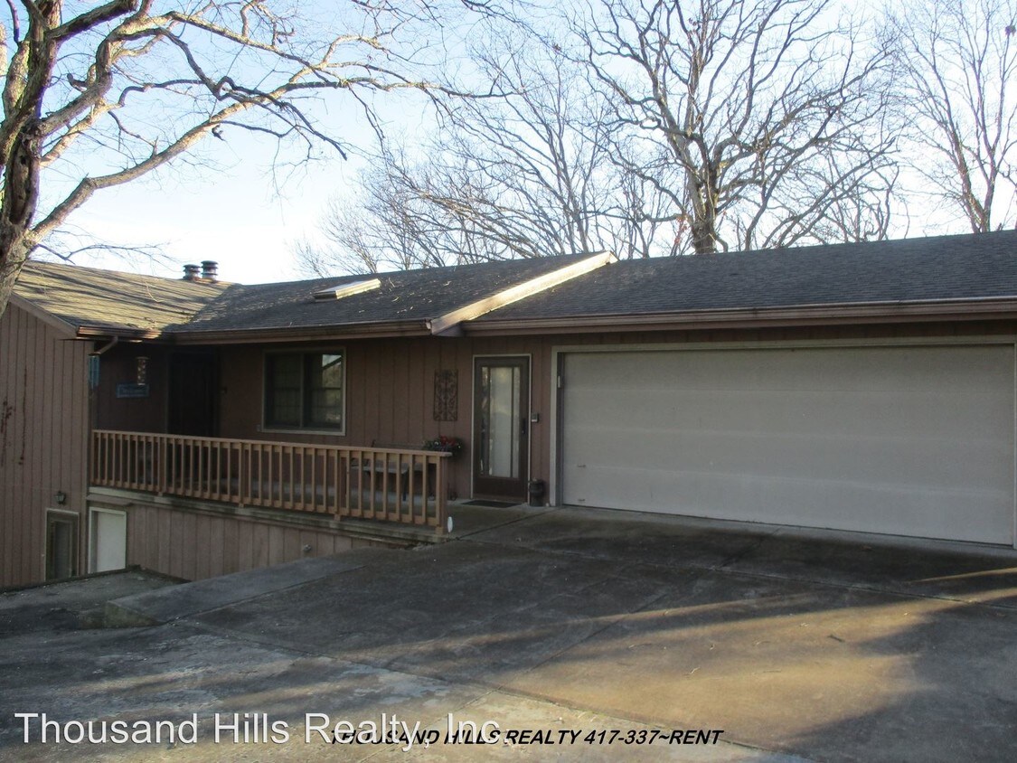 Primary Photo - 956 Tablerock Cir