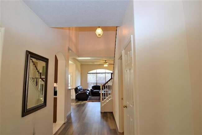 Building Photo - 12406 Fox Meadow Dr