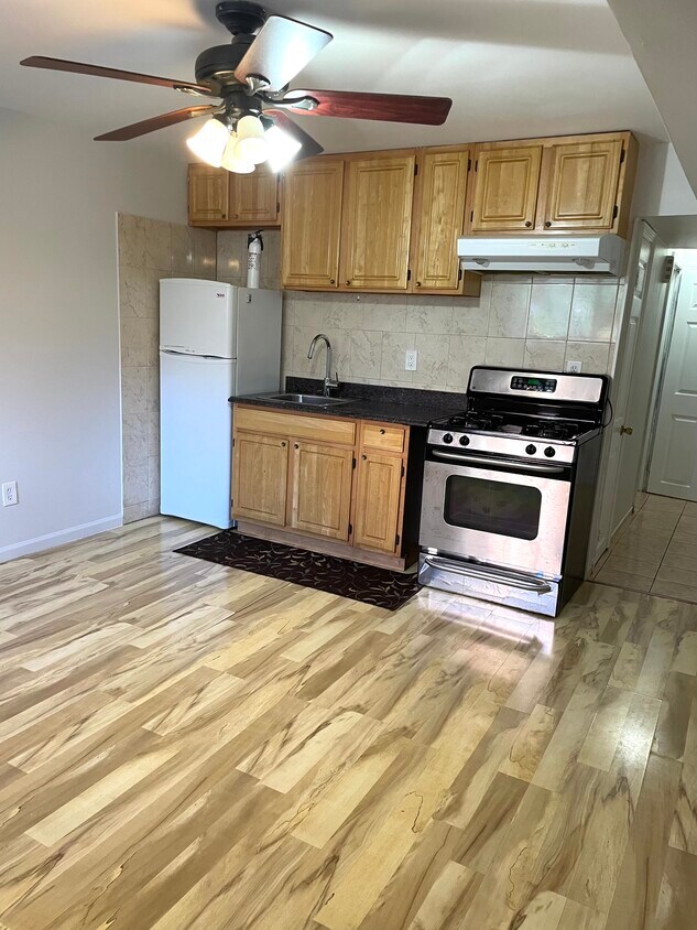 Primary Photo - 38 Pebble Ln