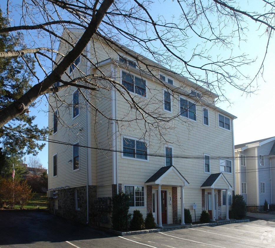 Exterior del edificio - 7 Wampus Ln