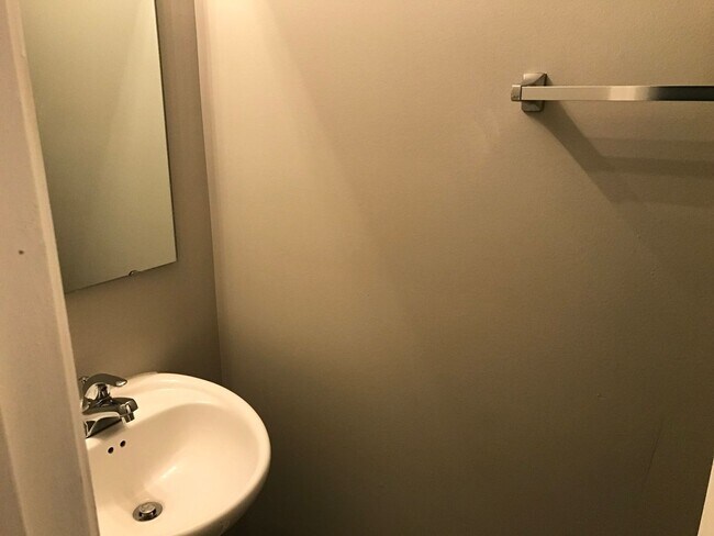 Foto del edificio - Lawrence Twp - 4 BR home