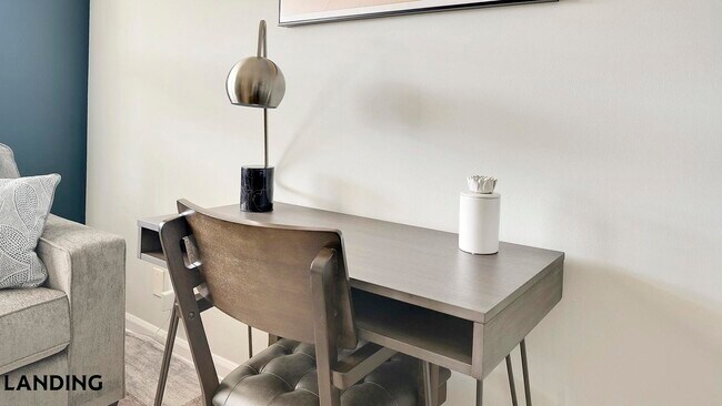 Building Photo - 231 New Shackle Island Rd