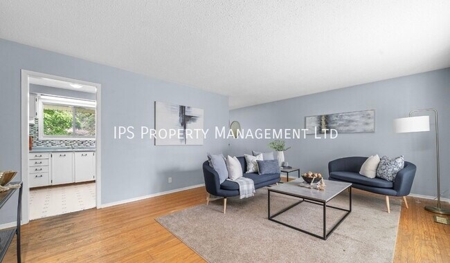 Building Photo - 5 bed | 2 Bath - Beautiful Neighbourhood