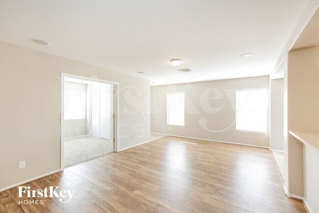 Building Photo - 13318 N 124th Ln