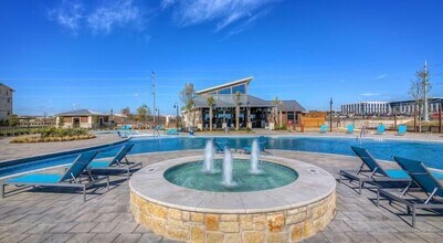 Building Photo - 13301 Center Lake Dr