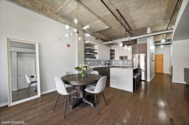 Foto del edificio - 933 W Van Buren St