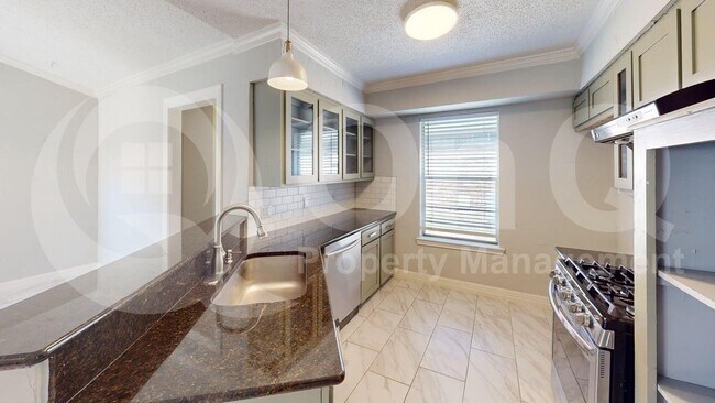 Foto del edificio - 3616 Churchill Ln