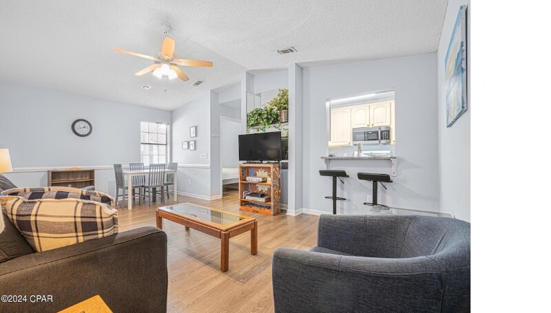 Foto principal - 17462 Front Beach Rd