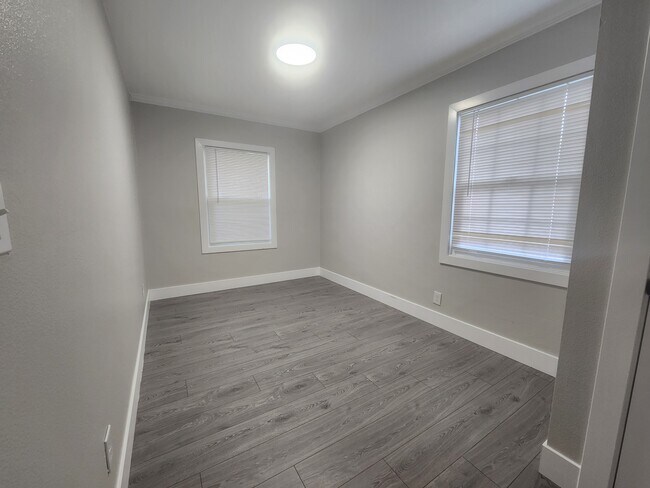 Foto del edificio - 504 Bryden Way