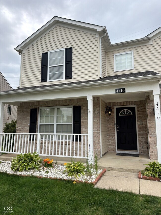 Building Photo - 4410 Viva Ln