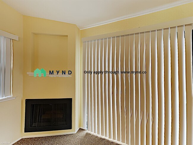 Building Photo - 1 br, 1 bath  - 4930 College Oak Dr Apt 34