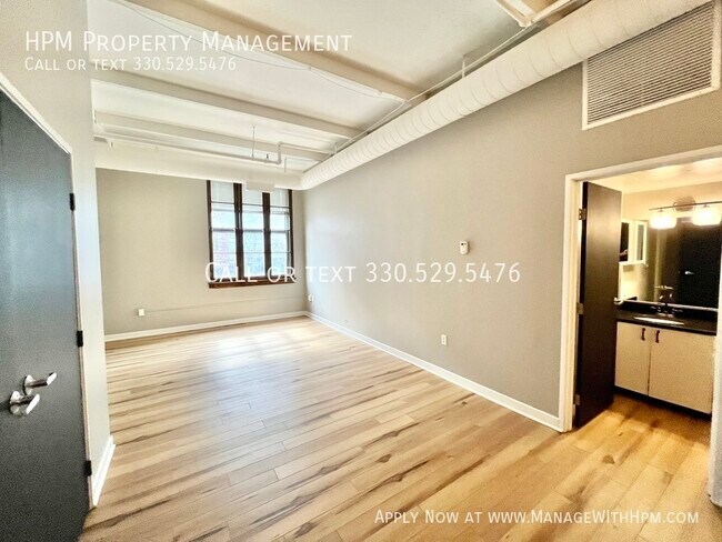 Building Photo - One-Bedroom Apartment for Rent