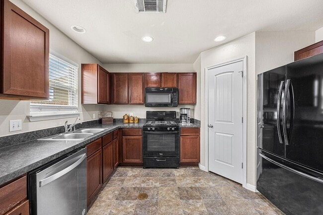 Building Photo - 4520 Graceful Ln
