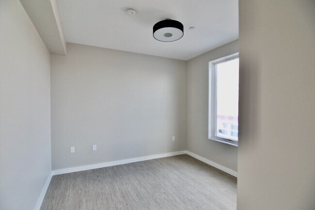Building Photo - 120 Savin Hill Ave
