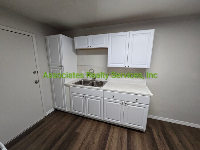 Foto del edificio - 1921 NE 17th Way