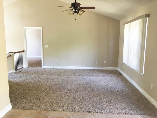 Foto del edificio - 15843 Tundra St