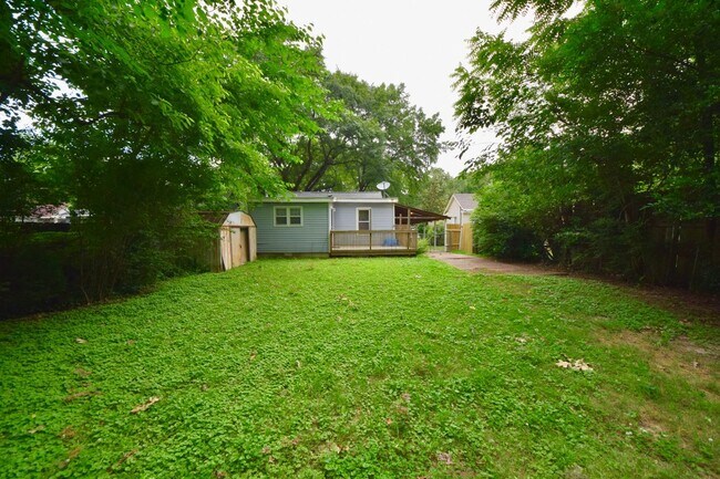 Foto del edificio - Charming 3 bed, 2 bath home near U of M