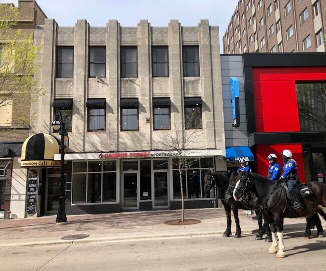 Foto del edificio - 636 State St