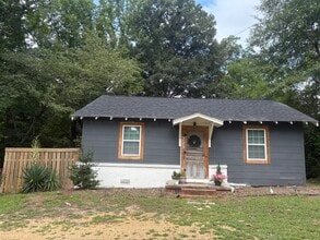 Building Photo - 229 Old Planters Rd