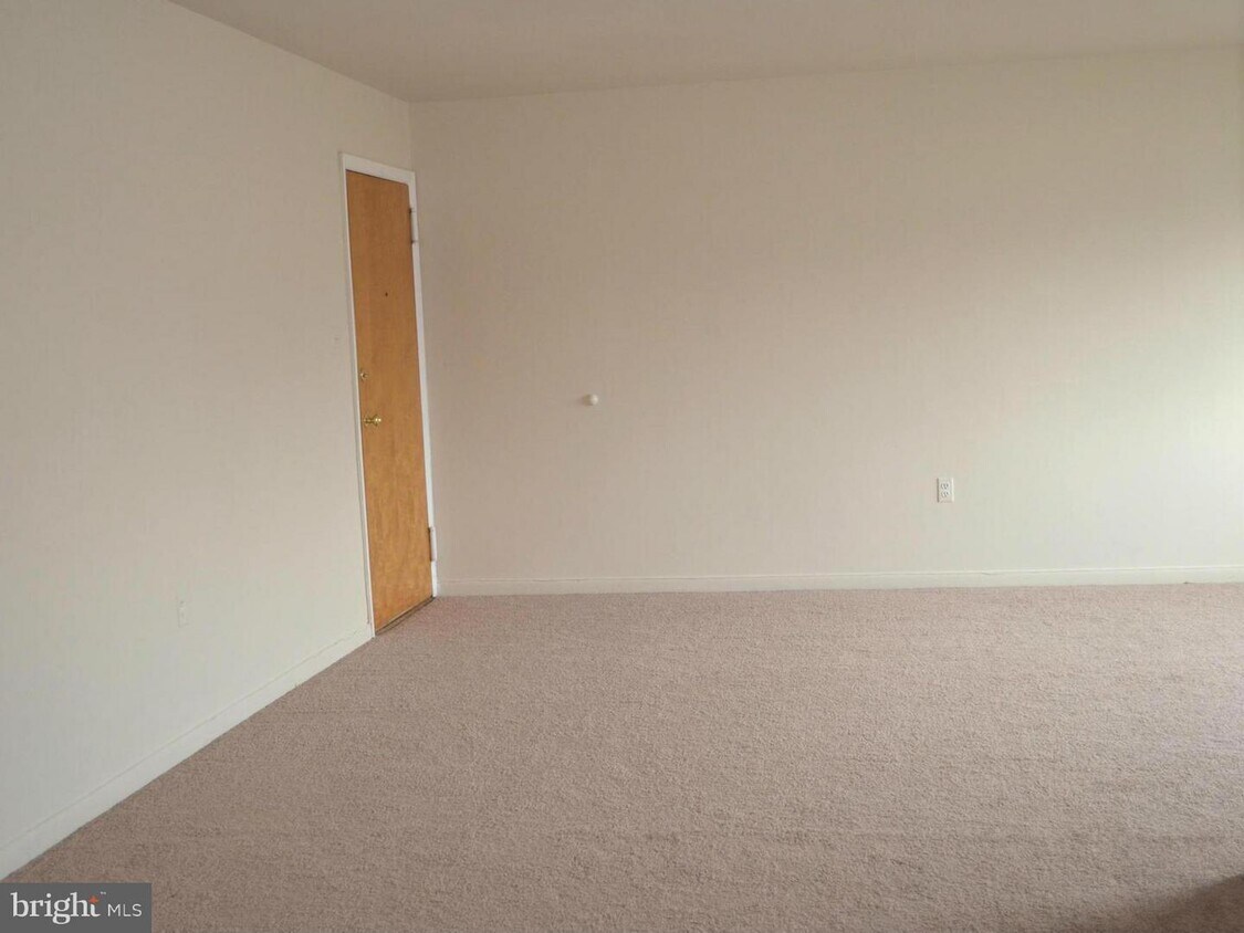 Foto principal - 11509 Amherst Ave