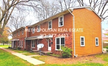 Building Photo - 474 Robbe Ave
