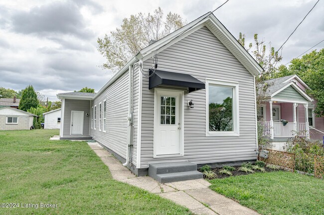 Photo - 1246 Schiller Avenue House