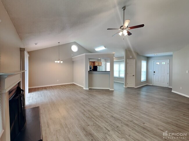 Building Photo - 3617 Rosedown Drive Matthews NC