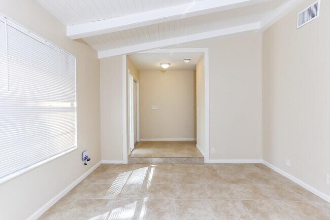Foto del edificio - 782 Ryanwood Dr