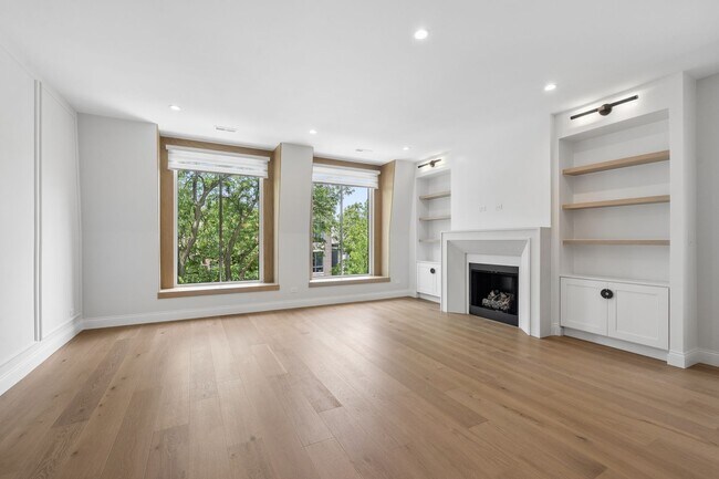 Foto del edificio - 3739 N Clifton Ave