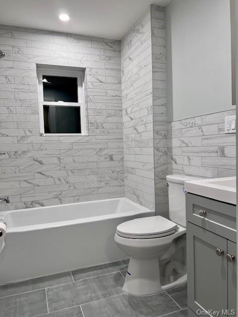 Foto del edificio - 164 Glover Ave