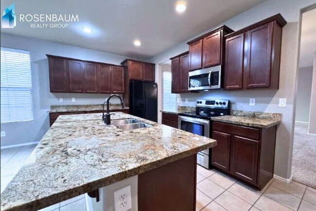 Building Photo - 2969 E Isaiah Ave