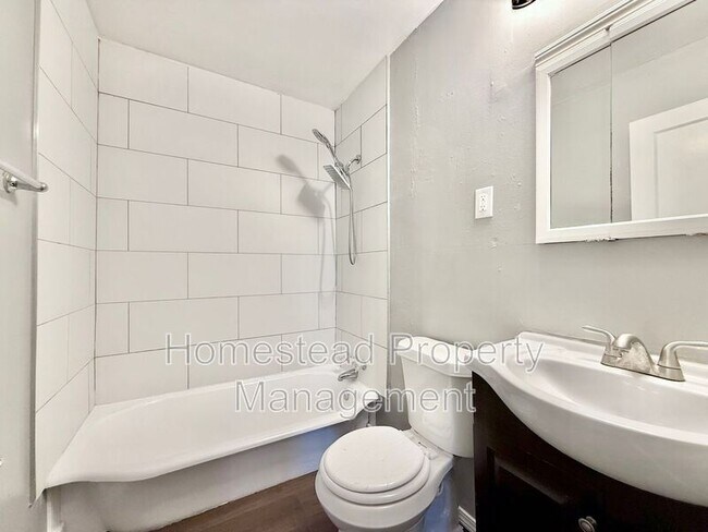 Foto del edificio - 3800 NW 27th St