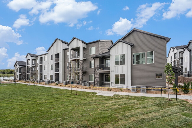 Building Photo - Verla Table Mesa