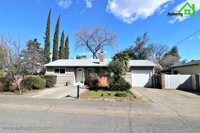Building Photo - 3909 Mercury Dr