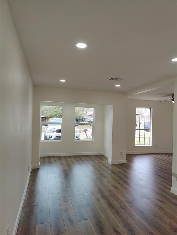 Building Photo - 4106 Hollybrook Ln