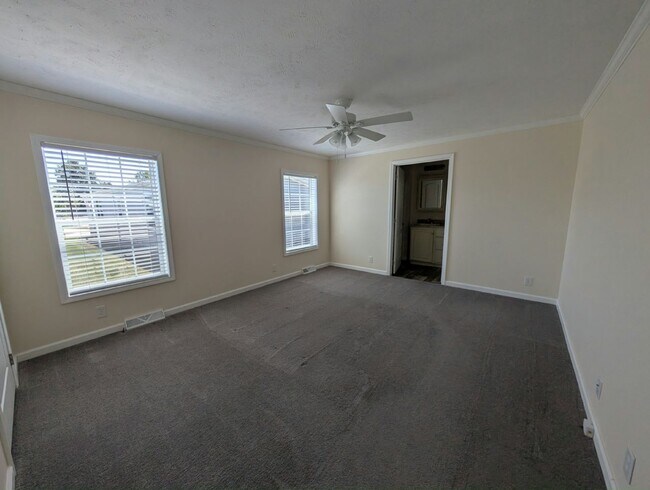 Foto del edificio - 52546 Elmcrest Ct