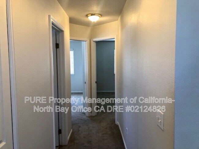 Foto del edificio - 1052 Addison Cir