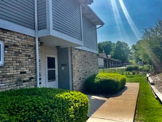 Main entrance - 2016 McKenna Blvd