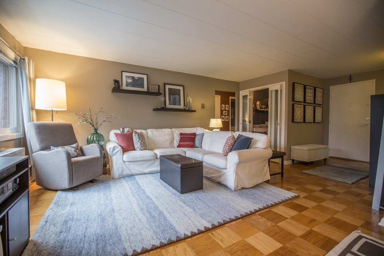 4800 Chevy Chase Dr, Bethesda, MD 20815 Condo for Rent in Bethesda